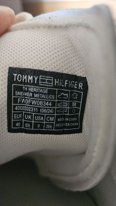 Кроссовки Tommy Hilfiger  40 р.