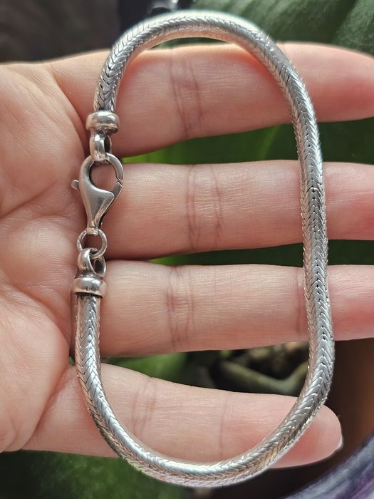 Сребърна гривна плетка тип змийска верига