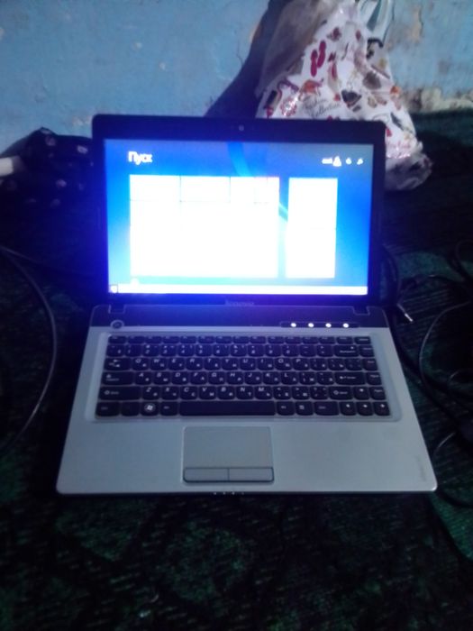 Ноутбук ленова яхши холатда