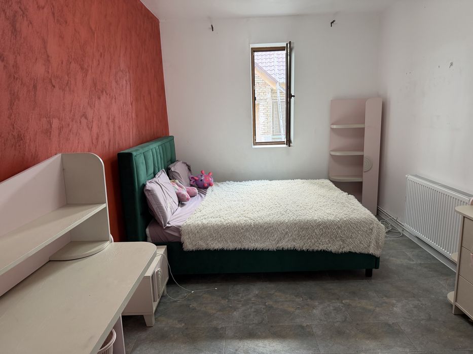 Casă renovată + teren generos 1.726mp | Bobda | Mobilată