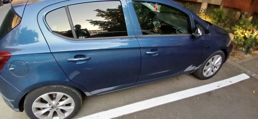 Opel corsa E  1.3 DIESEL