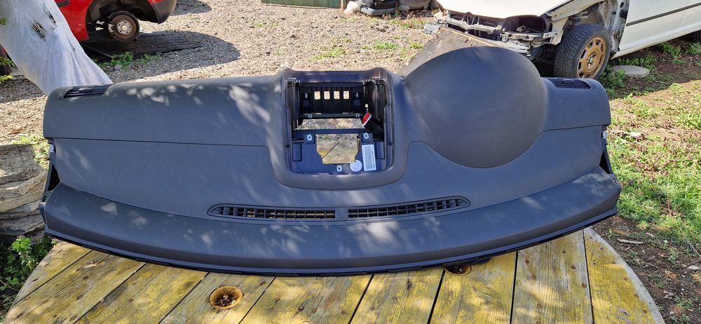 Арматурно табло голф 5