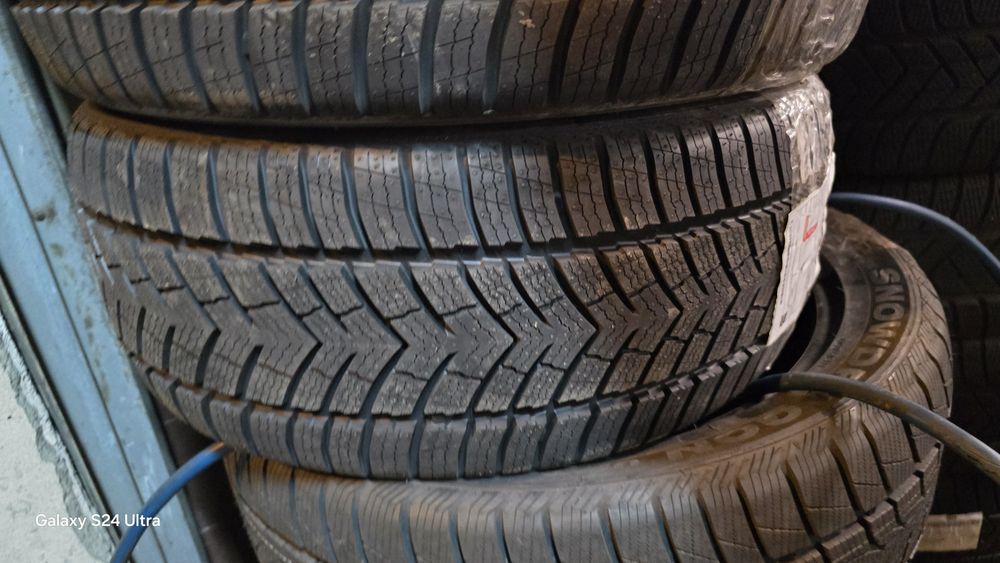 Anvelope iarna 245 45 18