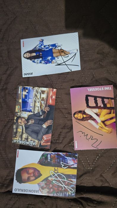 Плакати и картички с автограф от списание "Браво"