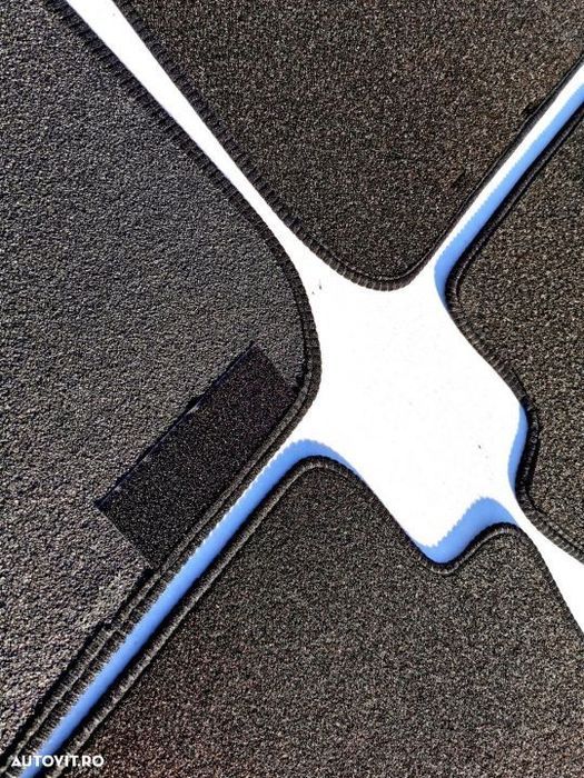Covorase mocheta BMW E90/E91 2004-2013
