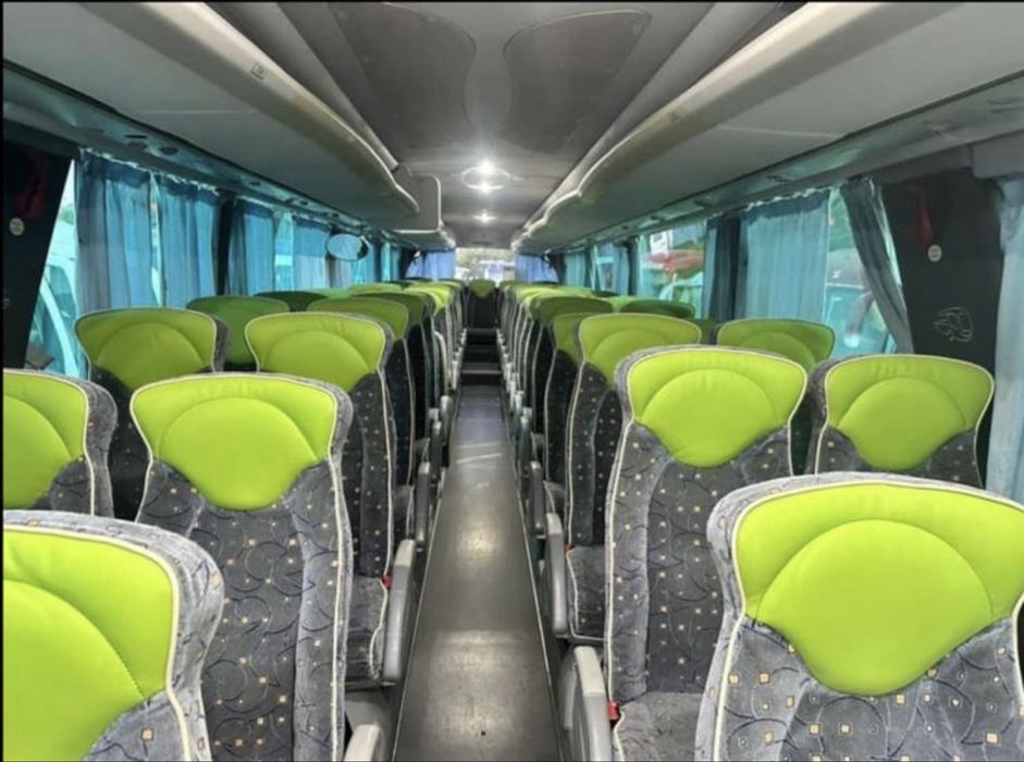 Inchiriem microbuze si autocare pentru transport de persoane