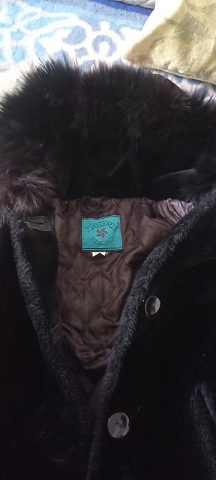 Продам шубу  размер 44-46