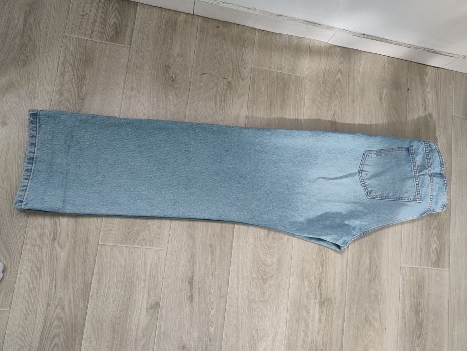 Blugi Pull&Bear mărimea 42 (XL / Mex 32) – croială dreaptă / wide-leg