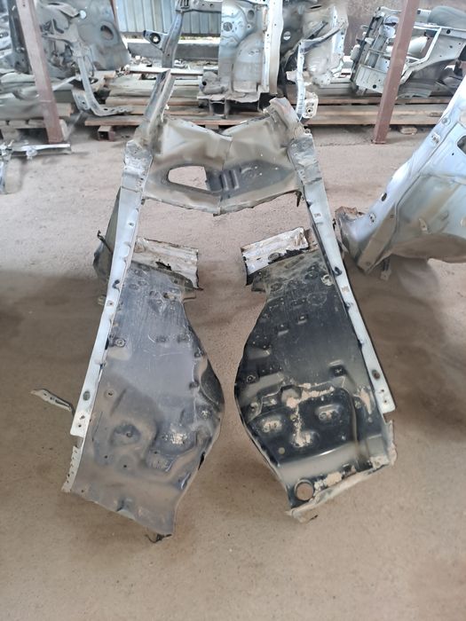 лонжерон тойота ленд крузер 100