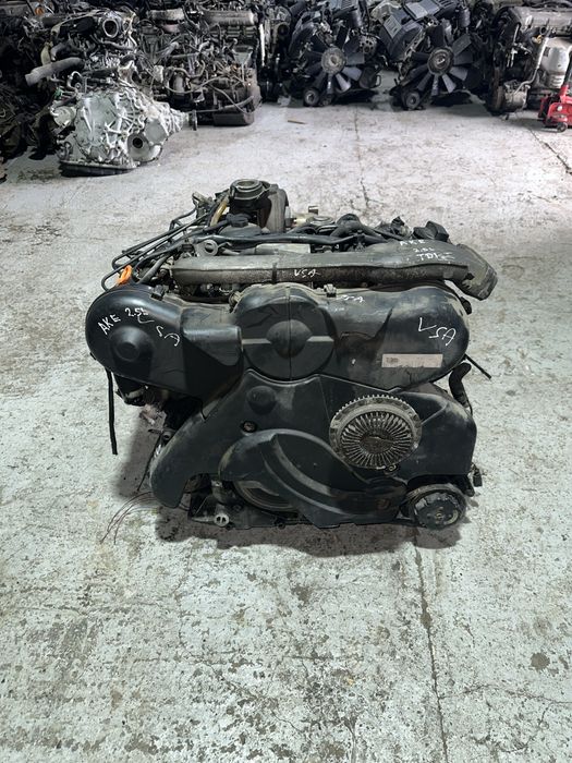 Двигатель Audi A4 B6 A6 C5 A8 D2 2.5l TDI AKE