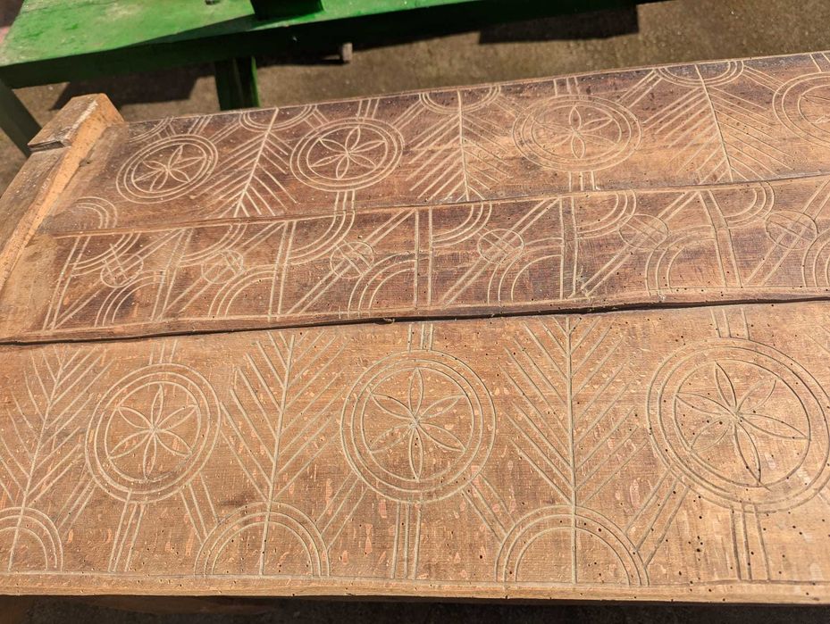 Ladă de zestre veche - ideală pentru colecționari sau decor