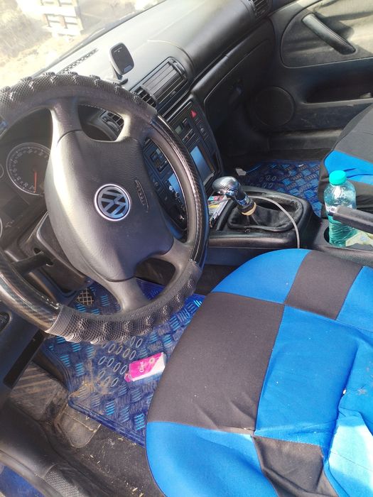Vând passat b5  1000€ negociabil