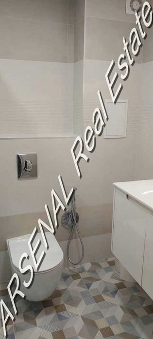 Дава се под наем Двустаен апартамент в София, Център - 82 кв.м за 750 € - Снимка #3