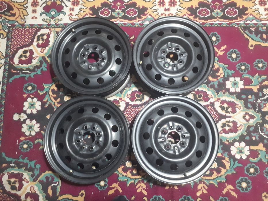 Продам диски оригинал.