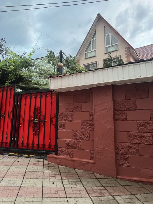 Покраска ворот, заборов