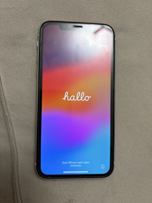 Iphone 11 - 73% battery