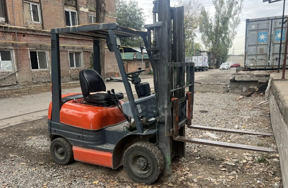 Кара автопогрузчик