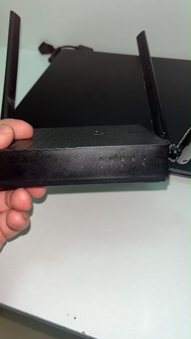 Продам роутер TP Link