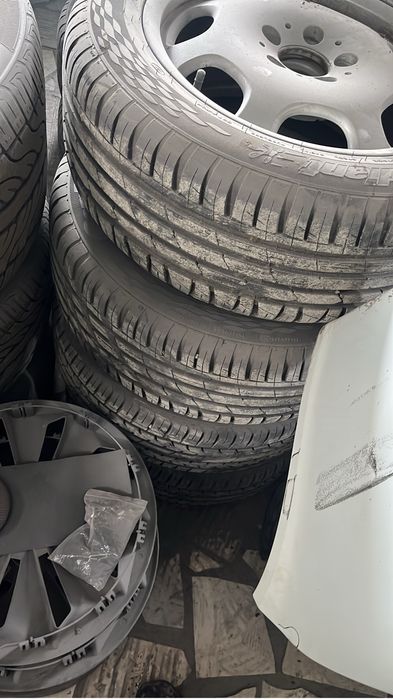 Продам комплек дисков с резиной