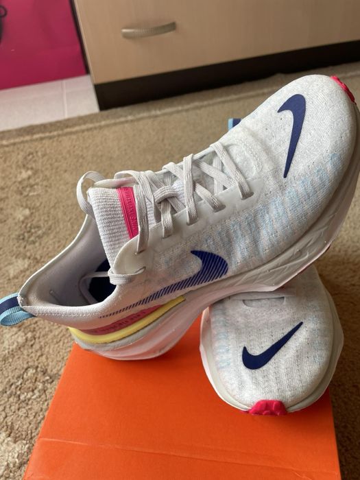 Дамски маратонки NIKE