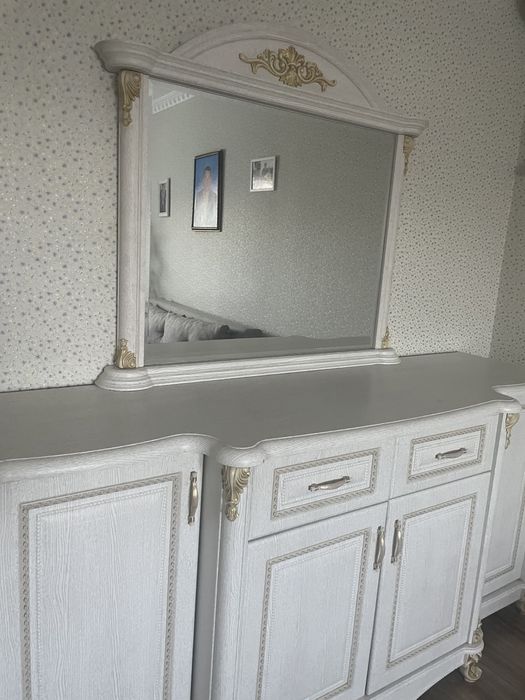 Продается стенка в зал