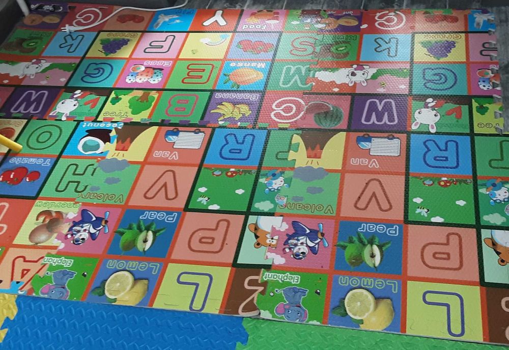 Коврик 90 000сум 4 шт в комплекте,60х60см 1 квадрат, общ р 1м20 см