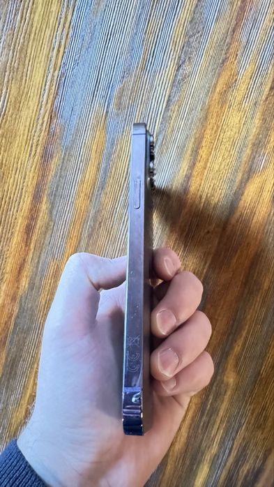 Продам Айфон 14 про макс