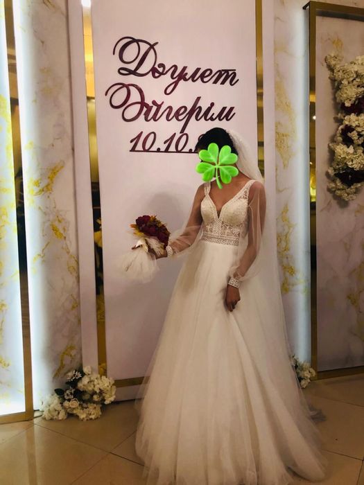 Свадебное платье