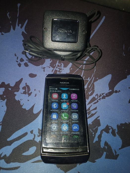 Nokia asha 305 простой телефон