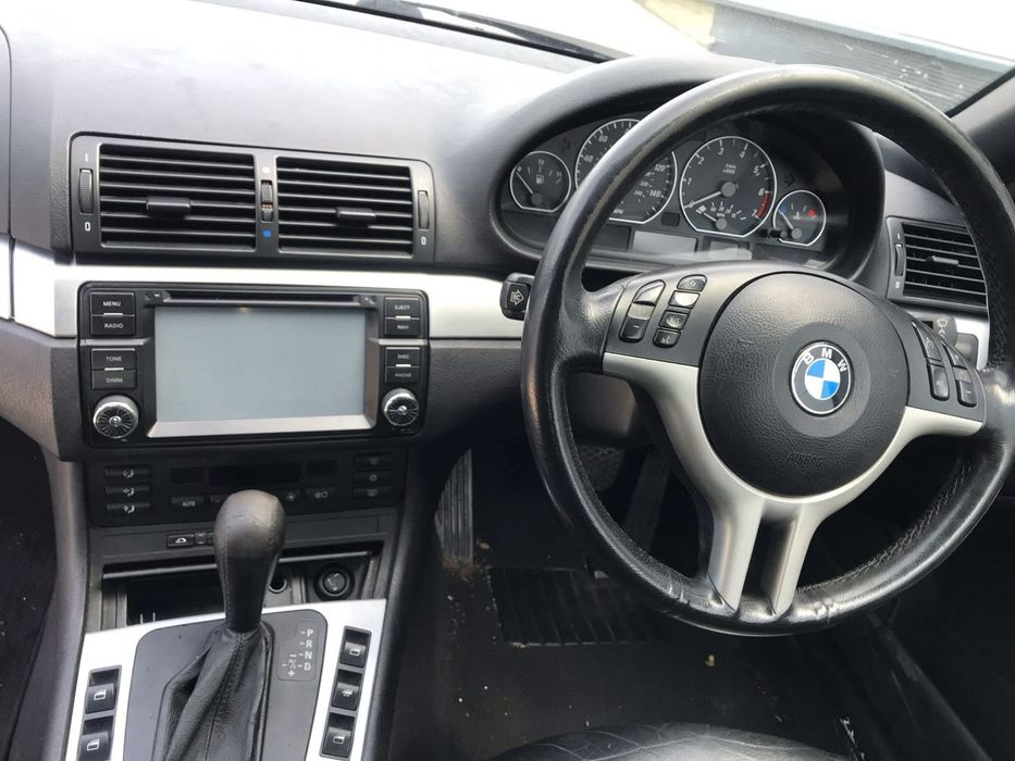 Dezmembrez BMW 330ci ,Recaro incalzit,HK,Navi,xenon,motor 3.0i 231cp