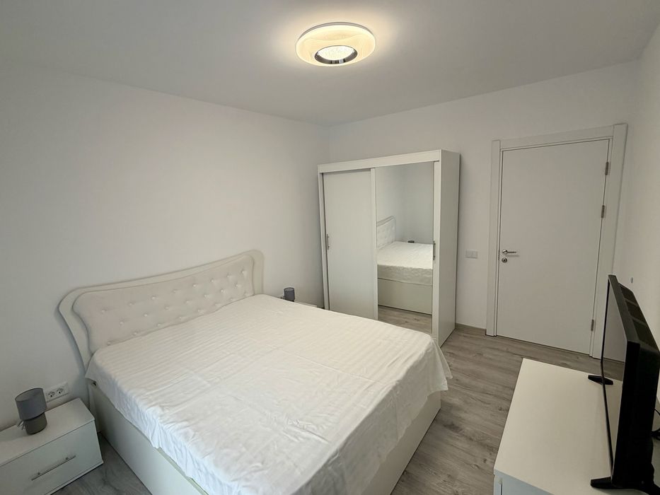 Apartament 2 camere + gradina + parcare