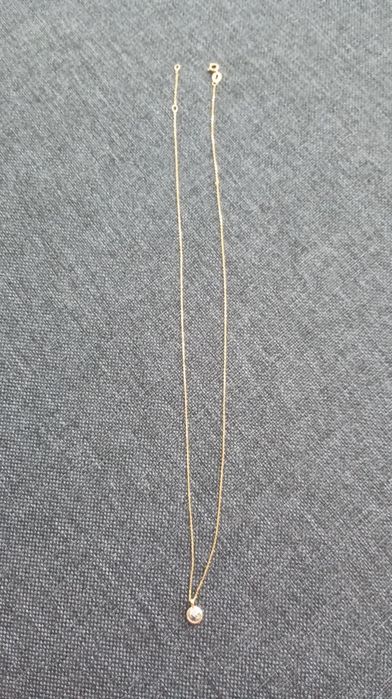 Нови нежни златни обеци и кулие,