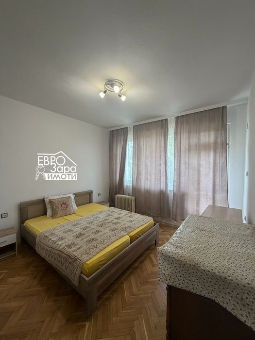 Тристаен, южен апартамент за продажба в ЦЕНТЪРА