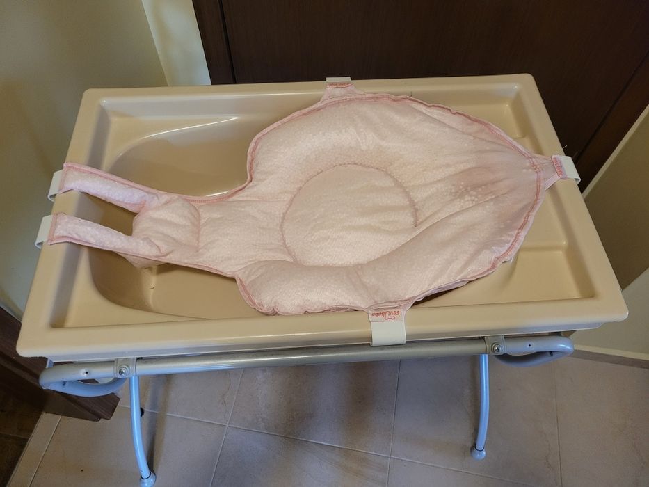 Бебешка ваничка със стойка и аксесоари