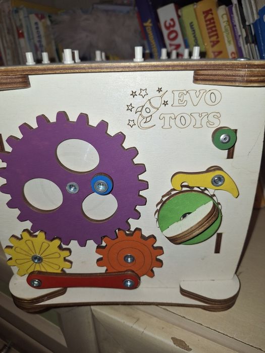 Развивающие игрушки