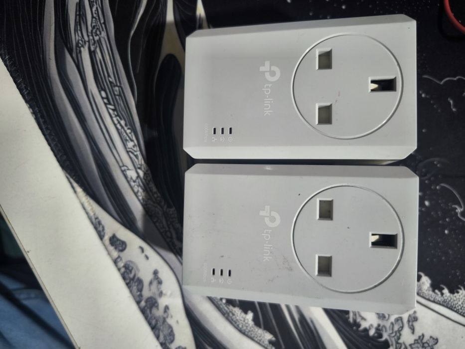 TP-Link AV600 (TL-PA4010P) – Internet stabil prin priză