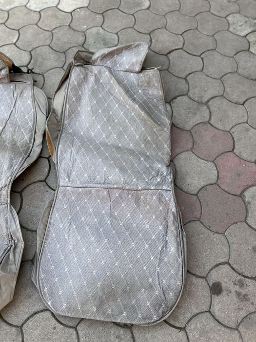 Универсальный чехол в хорошем состоянии!