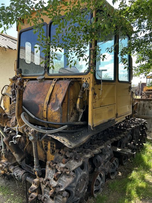 ДТ трактор        .