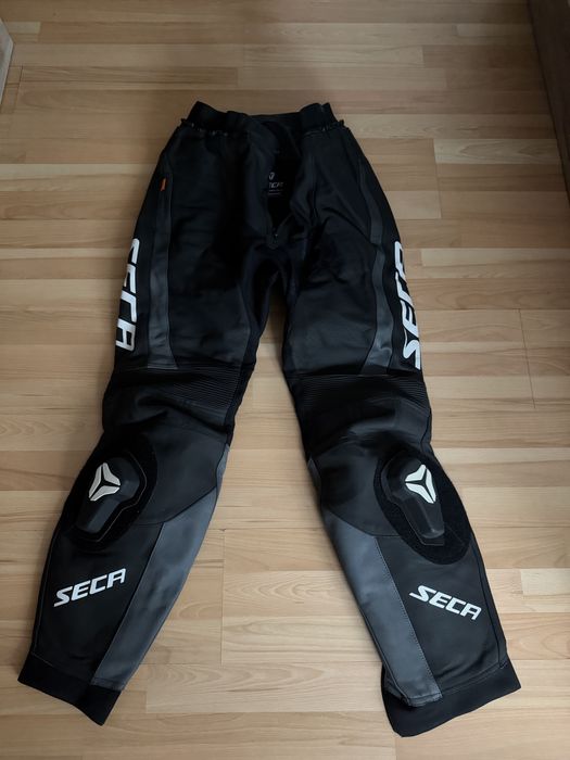 Продавам панталон Seca!