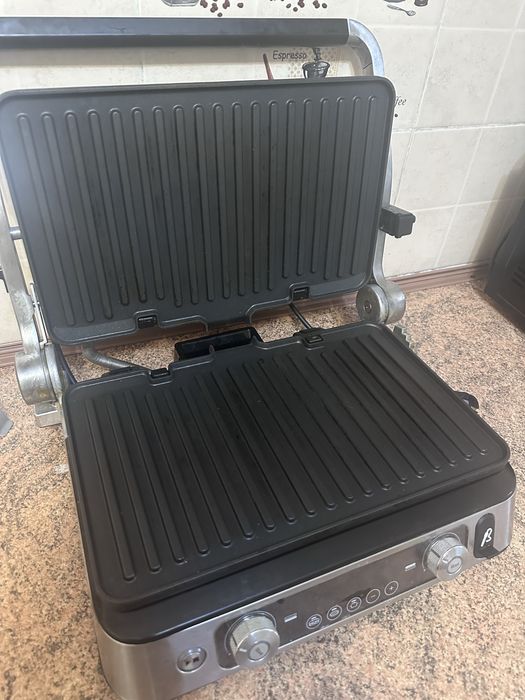 Продам гриль фирмы Delonghi CGH-1130DP