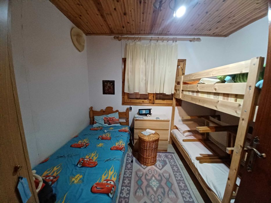 Продава къща 60 м2 с двор 420 м2 в Аспровалта, Гърция