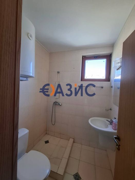 Продава се Двустаен апартамент в к.к. Слънчев бряг - 63 кв.м за 721 €/кв.м - Снимка #4