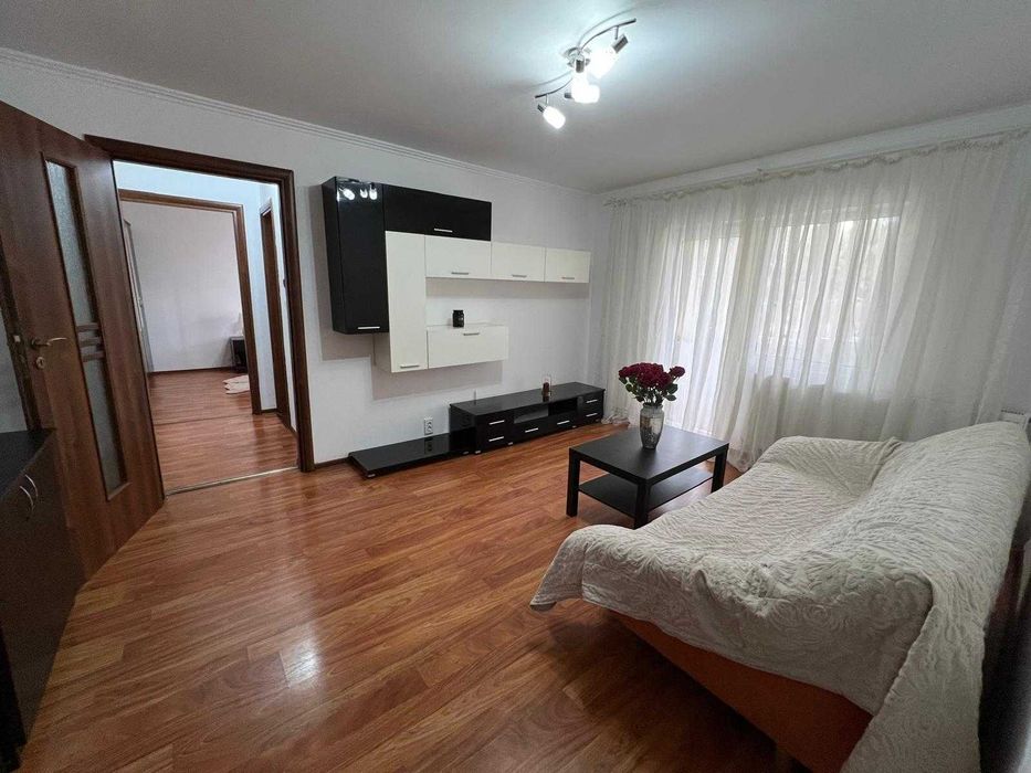 PROPRIETAR: Apartament 3 camere de închiriat – Zona Șagului – 75 mp – Etaj 1 – 2 băi – Centrală proprie