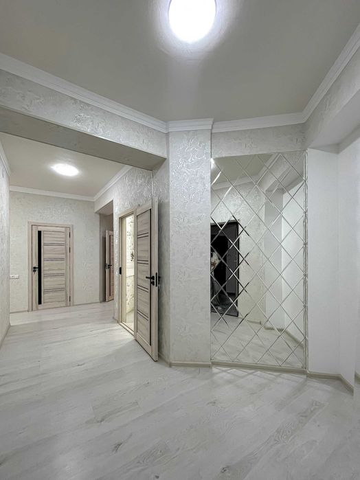 Oчень дешево. Новостройка метро Олмос 4/2/10 (95м2) ремонт мебель.