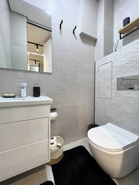 БИЙ Буз Базар 2х ком 80кв сдам после ремонта БЕЗ ЗАГСА! Никто не жил!