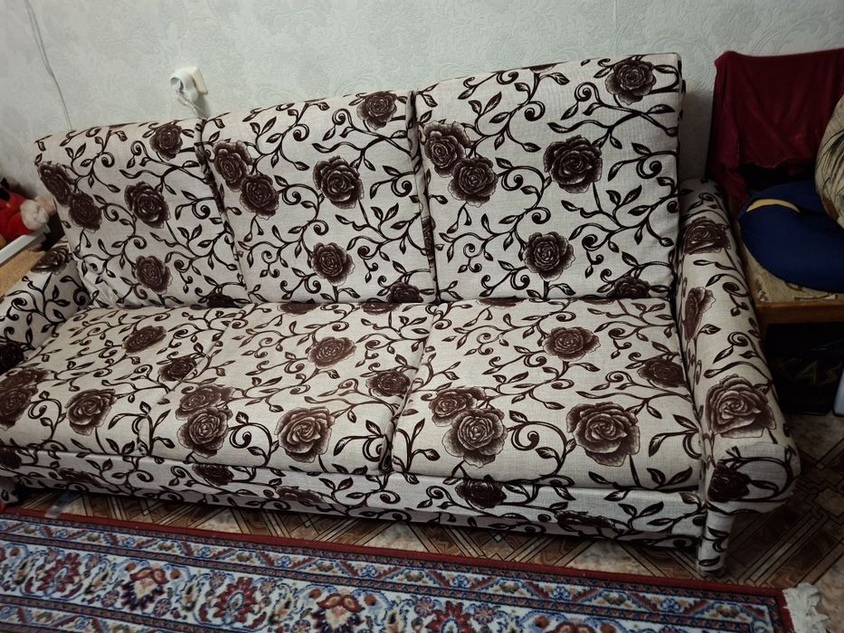 продам диван в хорошем состоянии