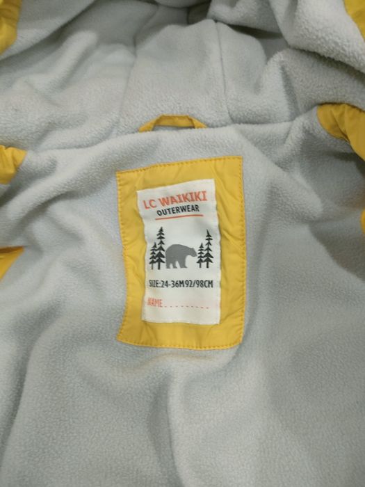 Продам детскую куртку