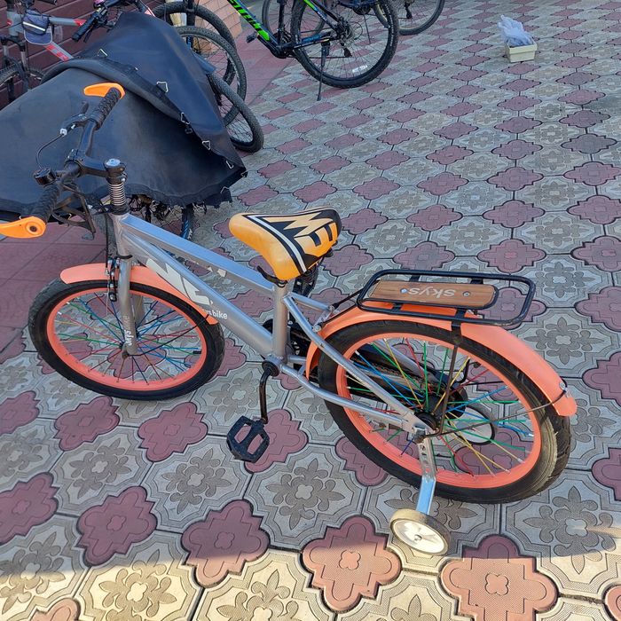 Велосипед состояние нового..