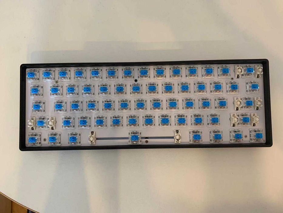 Tastatura Geeky GK61 60% RGB Hotswap