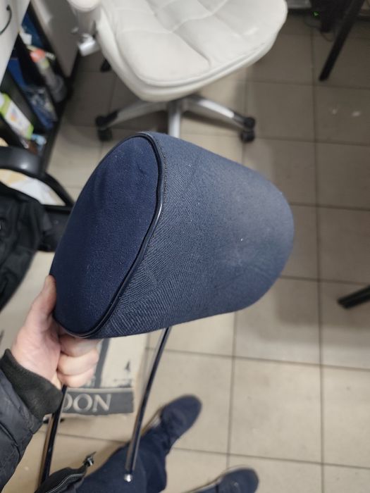 Предни сини седалки ,подлакътник,Мерцедес w124 e класа 95г